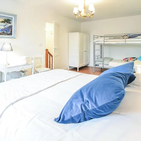 Pet Friendly In Aurseulles * Anctoville