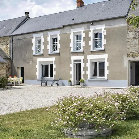 Hébergement de vacances Beautiful In Aurseulles With Kitchen
