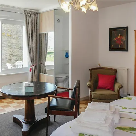 Beautiful In Aurseulles With Kitchen * Anctoville