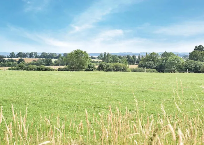 Pet Friendly In Aurseulles Anctoville